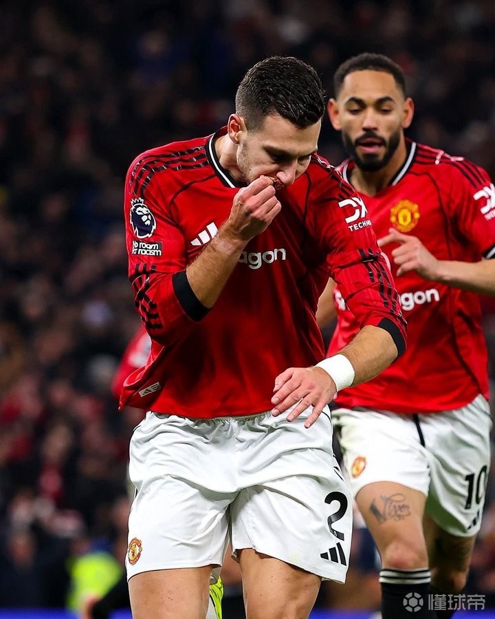 奥谢：达洛特踢热刺攻防表现都出色，教练组肯定在身后支持他