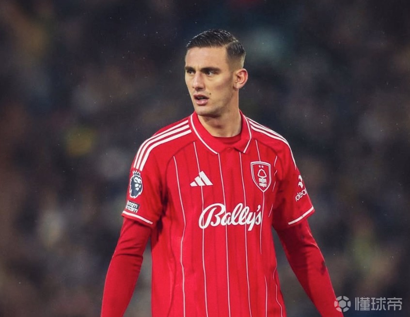 在说谁？那不勒斯旧将卢卡发文：原谅他们吧，因为他们无知