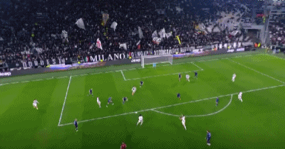 第59分钟，麦肯尼禁区跃起头球破门，尤文1-2拉齐奥