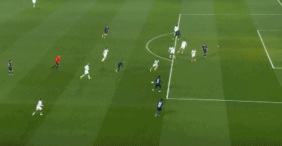 第74分钟,李刚仁右路内切抽射破门,巴黎5-0马赛