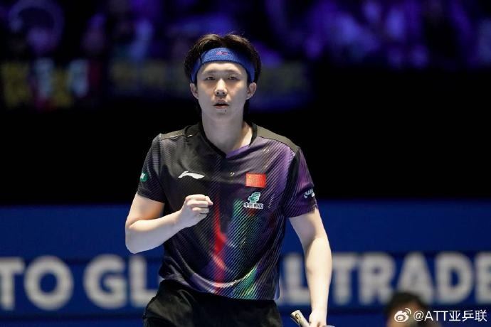 王楚钦4-2战胜张本智和，成功卫冕亚洲杯男单冠军