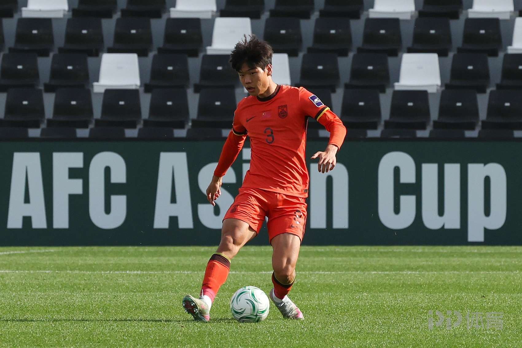 北青：U23国足球员贺一然今日抵达成都 即将加盟蓉城