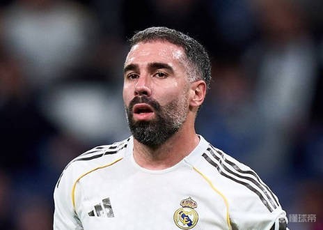 TA：卡瓦哈尔不满没能上场但表示会努力，皇马犹豫是否续约