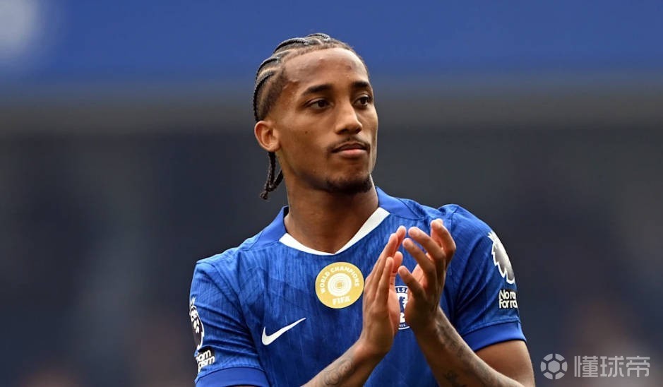 若昂-佩德罗：虽然很难，但我正努力成为一名能力全面的中锋