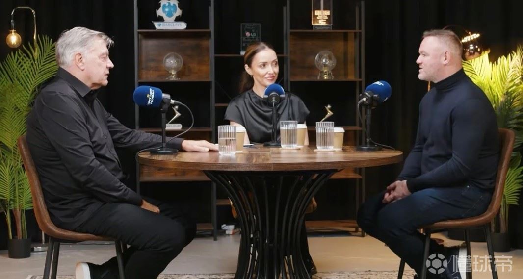 想上班了，鲁尼和阿勒代斯开玩笑：我跟你一块去执教布莱克本