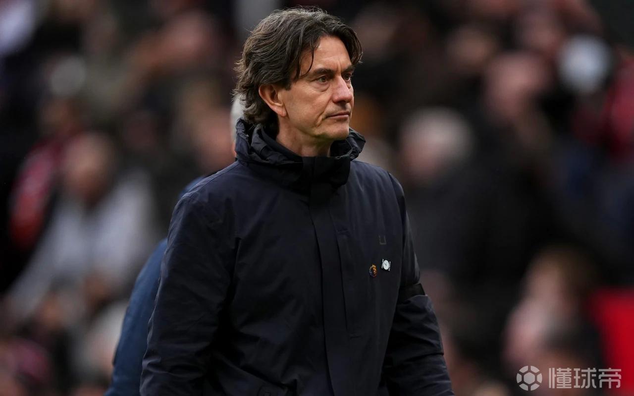 马特-劳:热刺球员合同中没有降级自动减薪的条款