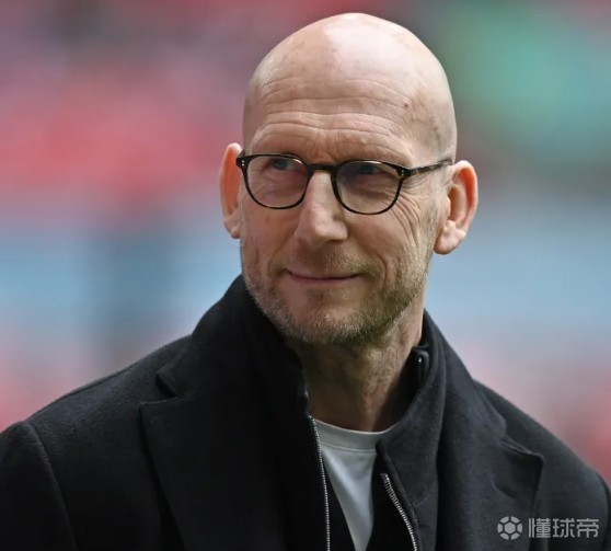 斯塔姆：卡里克相比阿莫林战术不死板；我也会选择重用梅努