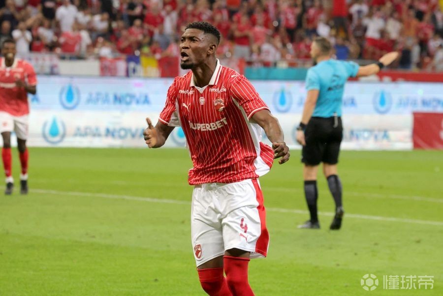 外媒：肯尼迪-博阿滕正与山东队深入谈判，球员被标价50万欧