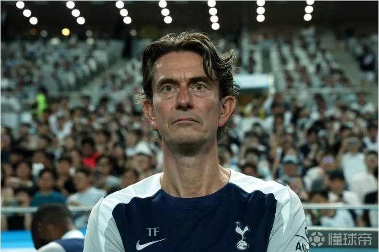 天空记者：热刺原本想给弗兰克更多时间，但局面变得难以维持