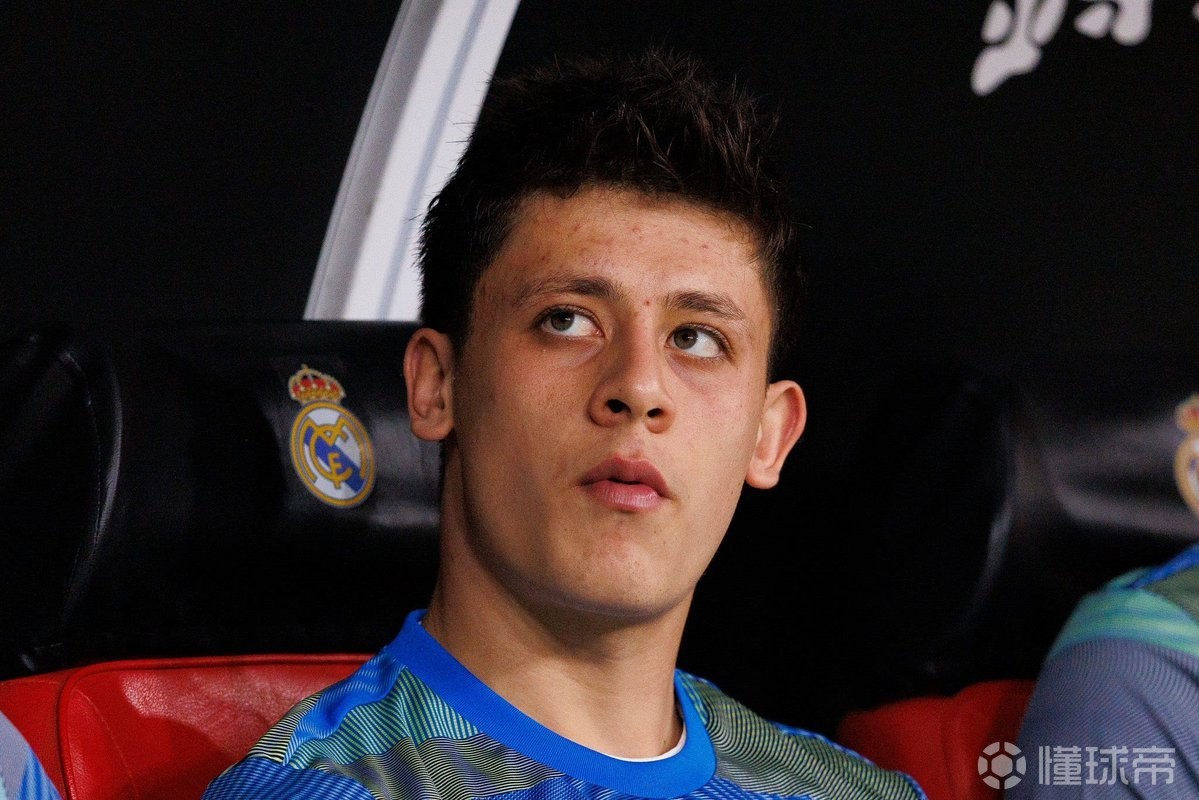 居莱尔前教练：居莱尔在皇马遭遇了来自球员的霸凌