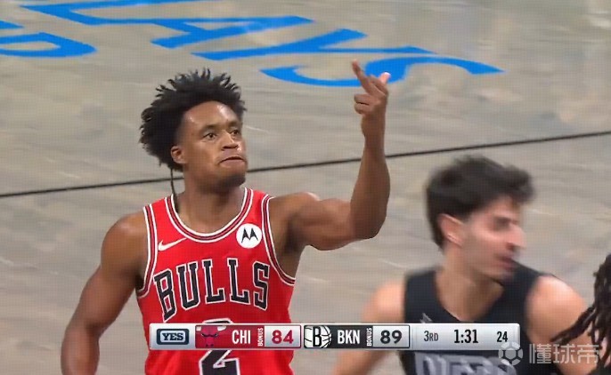 官方：塞克斯顿因对篮筐竖中指，被罚款35000美元