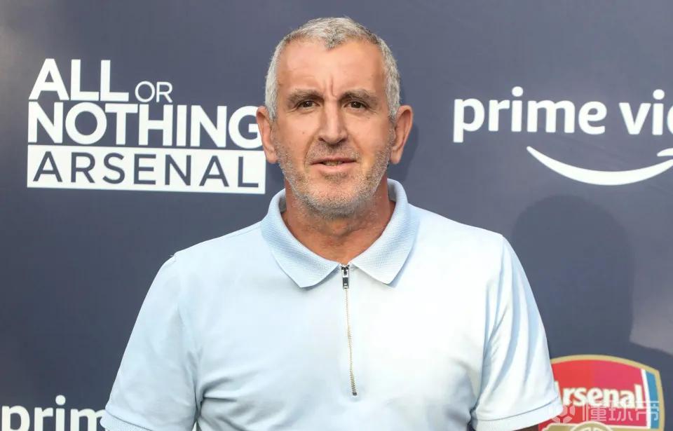 温特伯恩:塔帅可以考虑斯凯利踢中场,他成长阶段都踢的中场