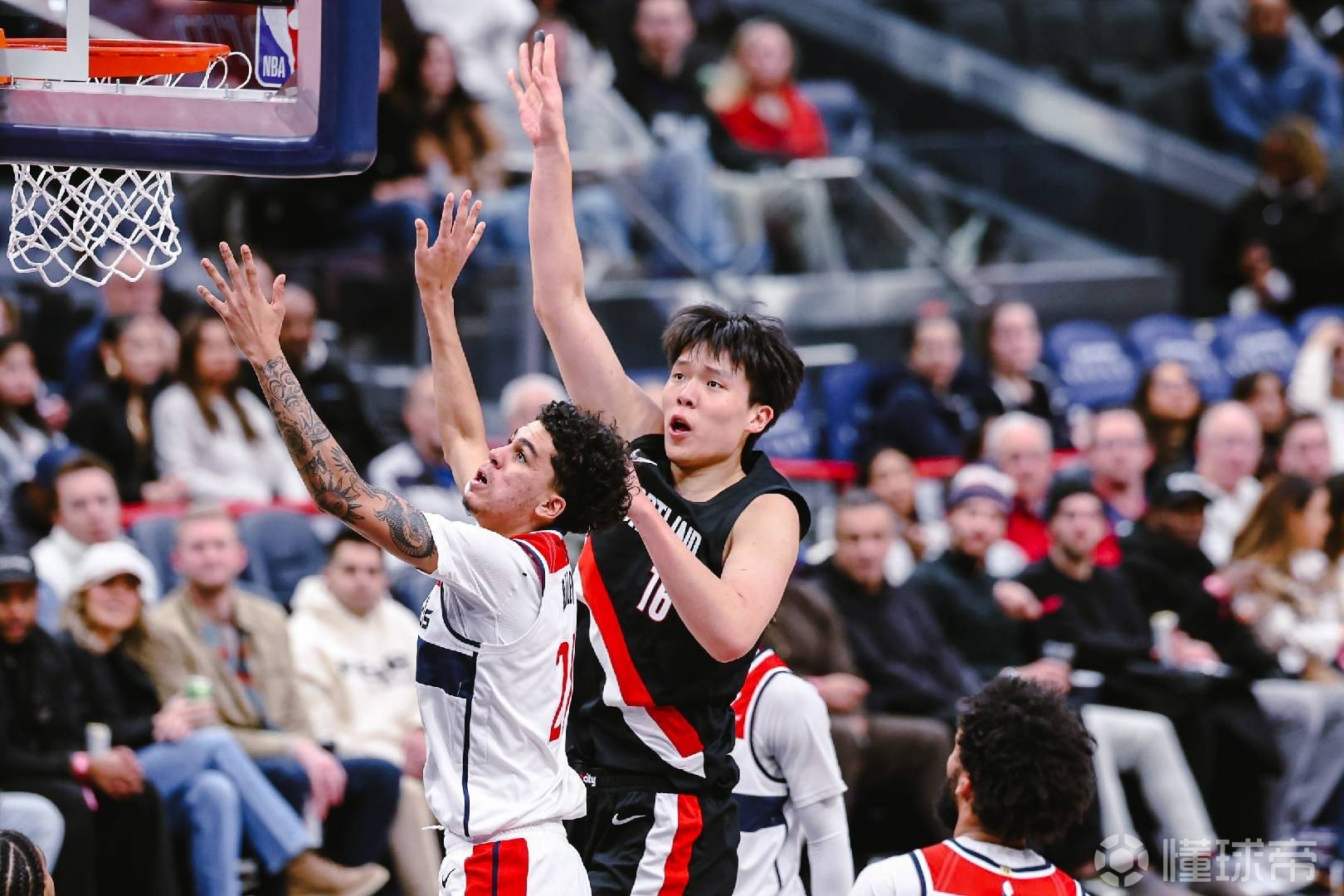 拓媒:杨瀚森在场上太笨拙,这样很难在NBA生存