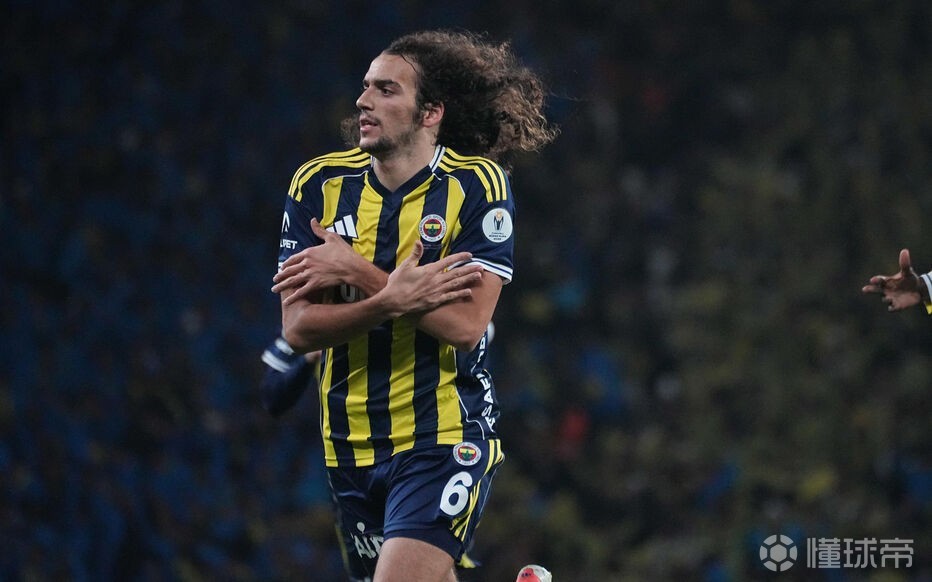 拉齐奥总监:贡多齐就是个麻烦精,他离队是他自己要求的
