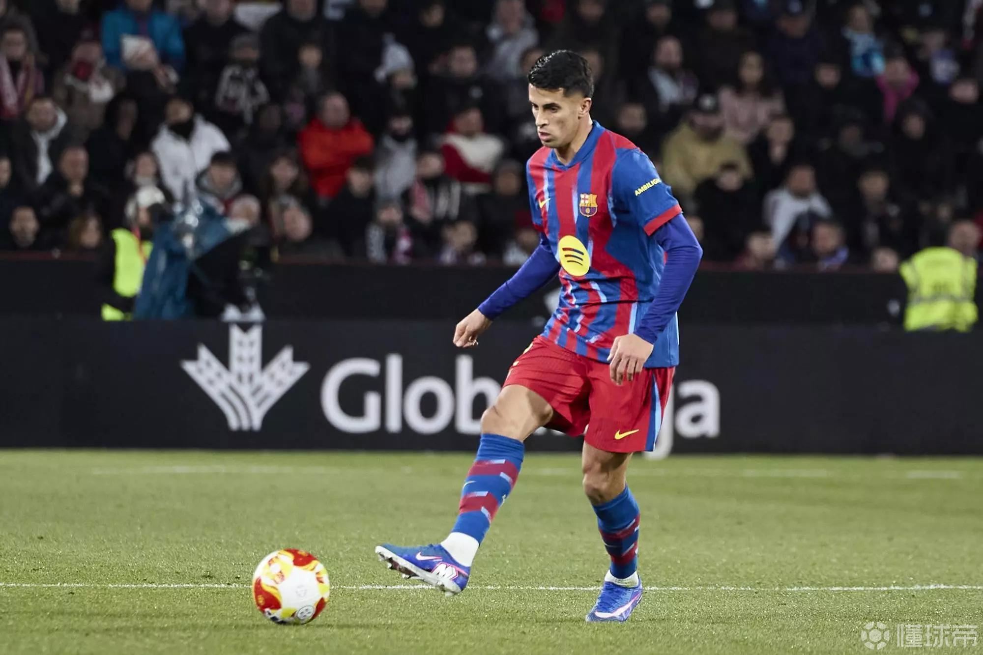 每体：坎塞洛清楚巴萨时光可能有限，急于证明自己影响了发挥