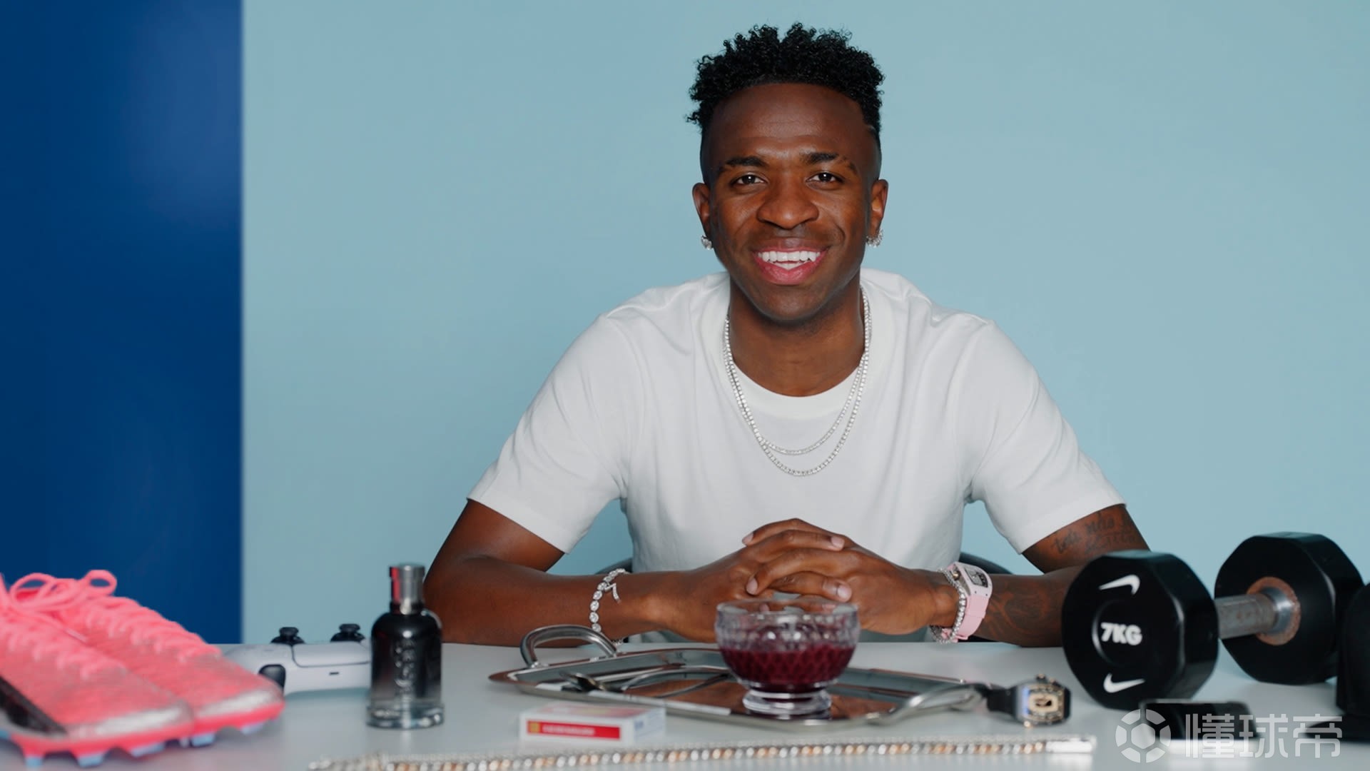 维尼修斯：起初我爸给我定了目标，达成20球或10助才能买手表