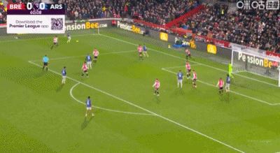 第61分钟，马杜埃凯禁区跃起头球破门，阿森纳1-0布伦特福德