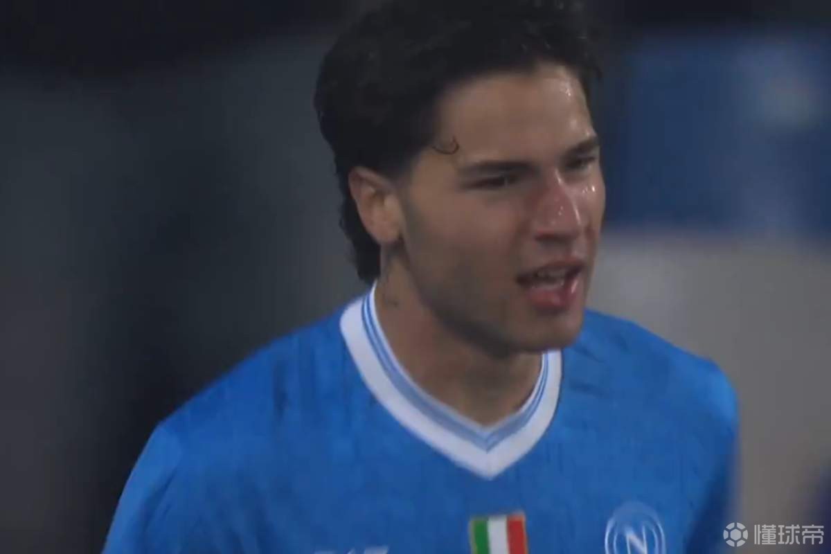 韦尔加拉经纪人：还没和那不勒斯谈续约，他现在只需专心踢球