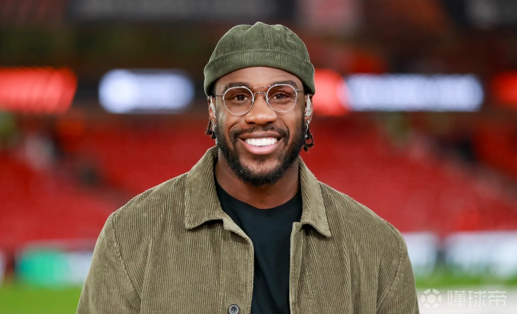 太阳报：遭遇车祸一年后努力重返足坛，安东尼奥和查尔顿谈判