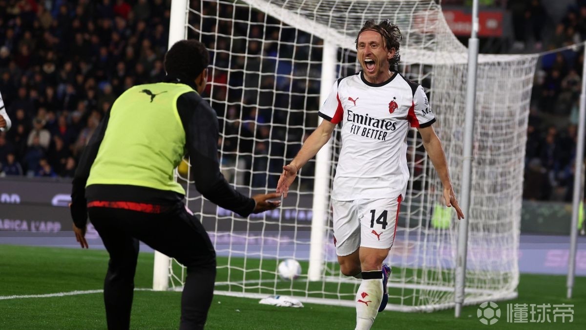 米兰本赛季意甲24轮已拿到53分，追平队史第二高战绩