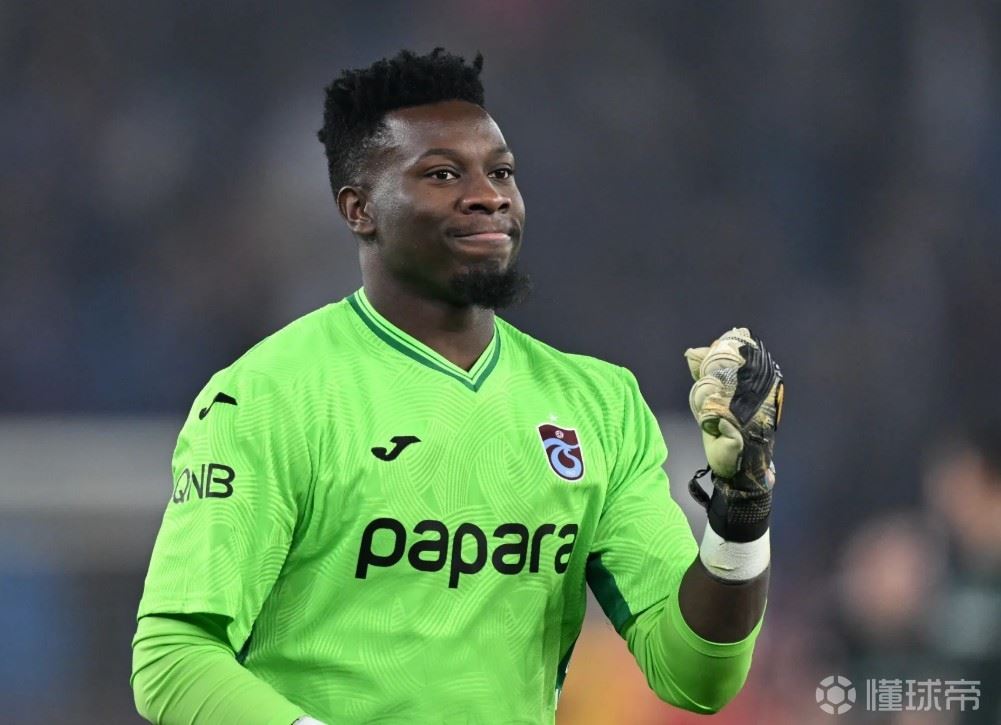 记者：外租门将维特克有望进入一线队，曼联夏窗将兜售奥纳纳