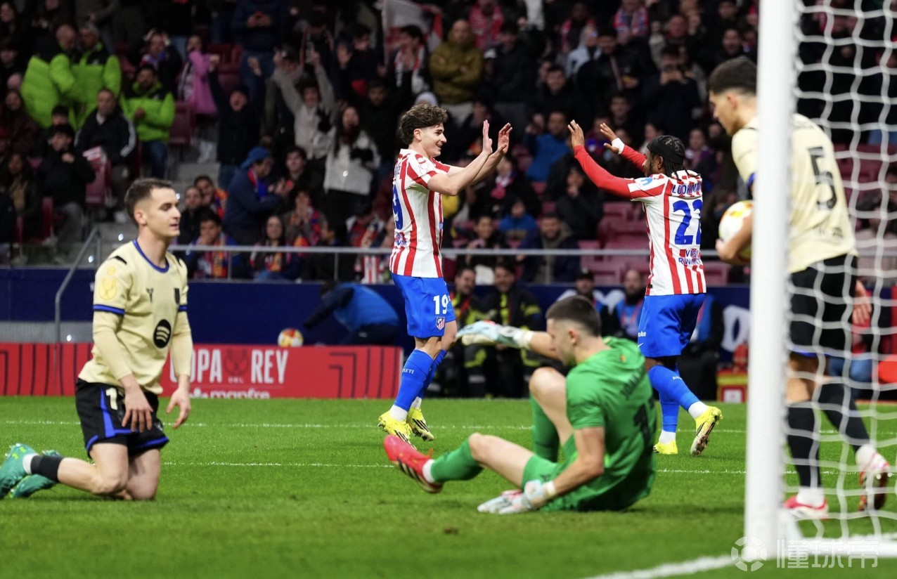 TA：弗里克的激进防守战术是双刃剑，一旦失效后场的风险巨大