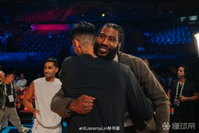 林书豪：退役后第一次打球是在名人赛上， 身体是真的生锈了