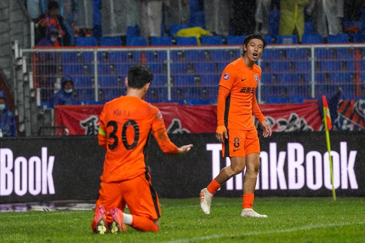 12比0！中超新赛季第一黑马诞生？冬窗大换血，直接踢崩外国球队