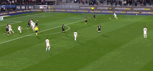 半场战报:米兰1-0比萨,洛夫图斯-奇克破门,阿特卡梅献助攻