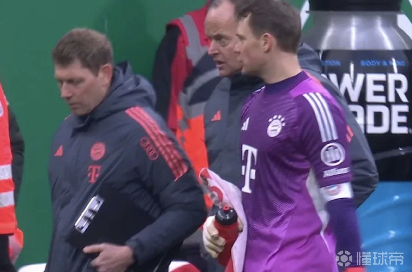 埃贝尔：诺伊尔感觉到小腿有些不适，幸好我们还有很好的替补