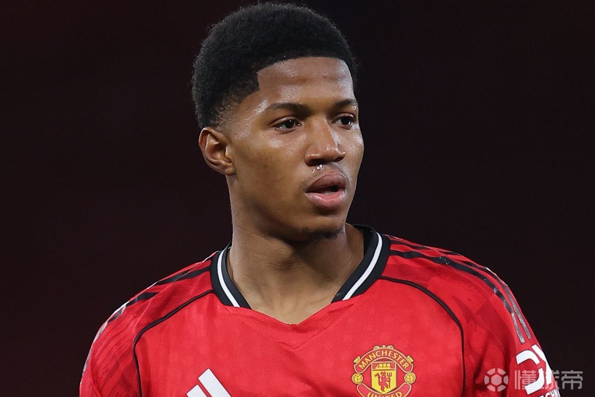 曼晚：一线队比赛减少，曼联对奥比-马丁在U21队的成长很满意