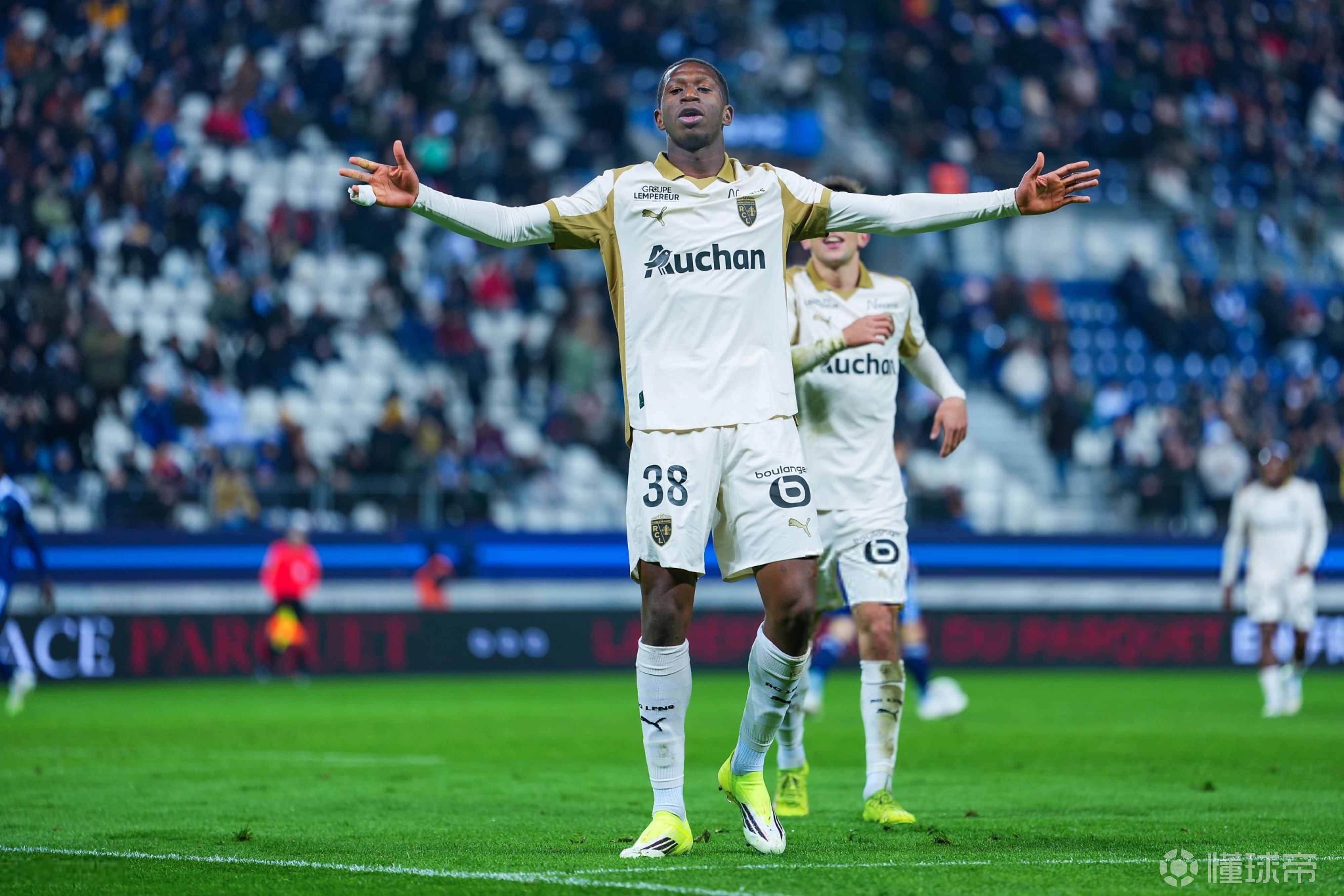 朗斯22轮后领跑法甲，近11支这一阶段拿到52分的球队全部夺冠