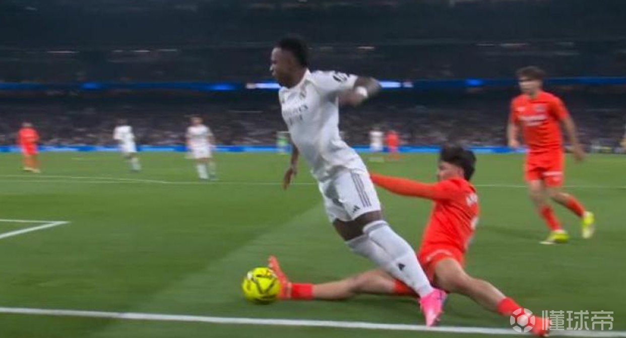 世体：CTA认定维尼修斯对皇社第二粒点球是误判，VAR可能受罚