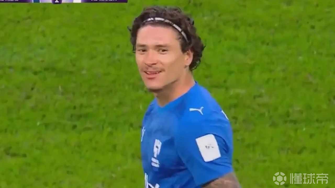 被挤出联赛名单，努涅斯亚冠献绝杀后对高层送上“眼神杀”