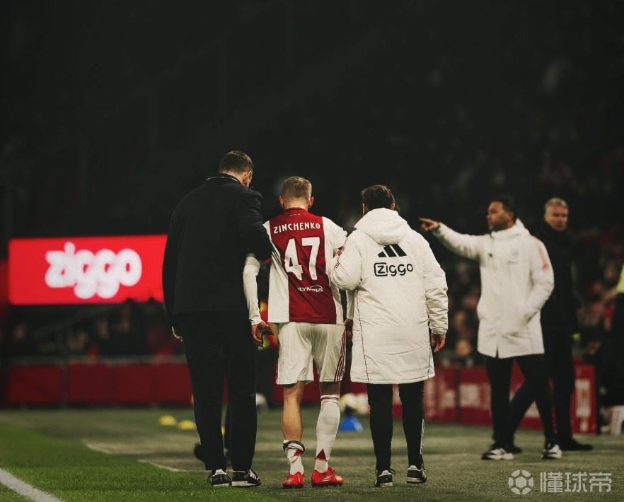 遭遇膝盖重伤后,津琴科社媒:很崩溃,我要向阿贾克斯道歉