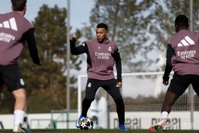 马卡:姆巴佩全程参与了队内合练,客战本菲卡能够出场