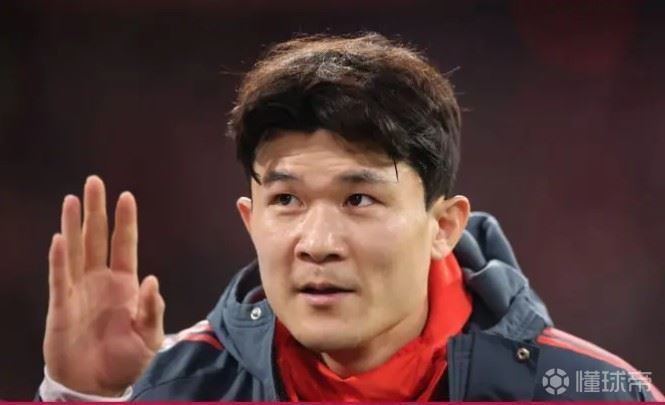 法尔克:切尔西和热刺均有意金玟哉,并已将其列入引援名单