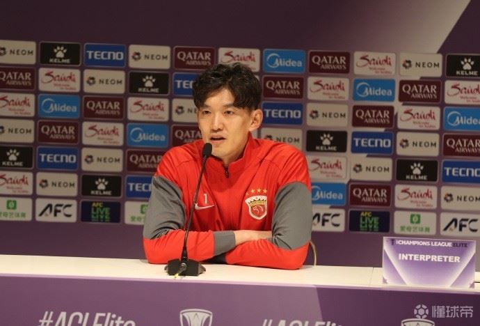 颜骏凌：亚冠对球队而言是很好的锻炼，我们一场比一场打得好