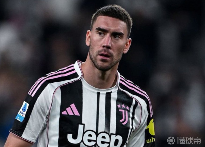 迪马：弗拉霍维奇没有离开尤文的打算，双方近期会面谈续约