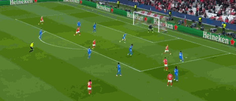 半场：皇马0-0本菲卡，维尼修斯射门偏出，姆巴佩失良机