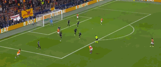 第74分钟，奥斯梅恩禁区内抢断，诺阿-朗破门，尤文2-4