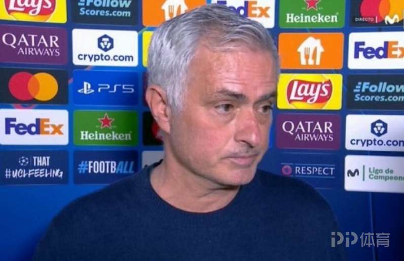 穆帅：被罚下是因为我说裁判有份名单写着琼阿梅尼他们不能吃牌