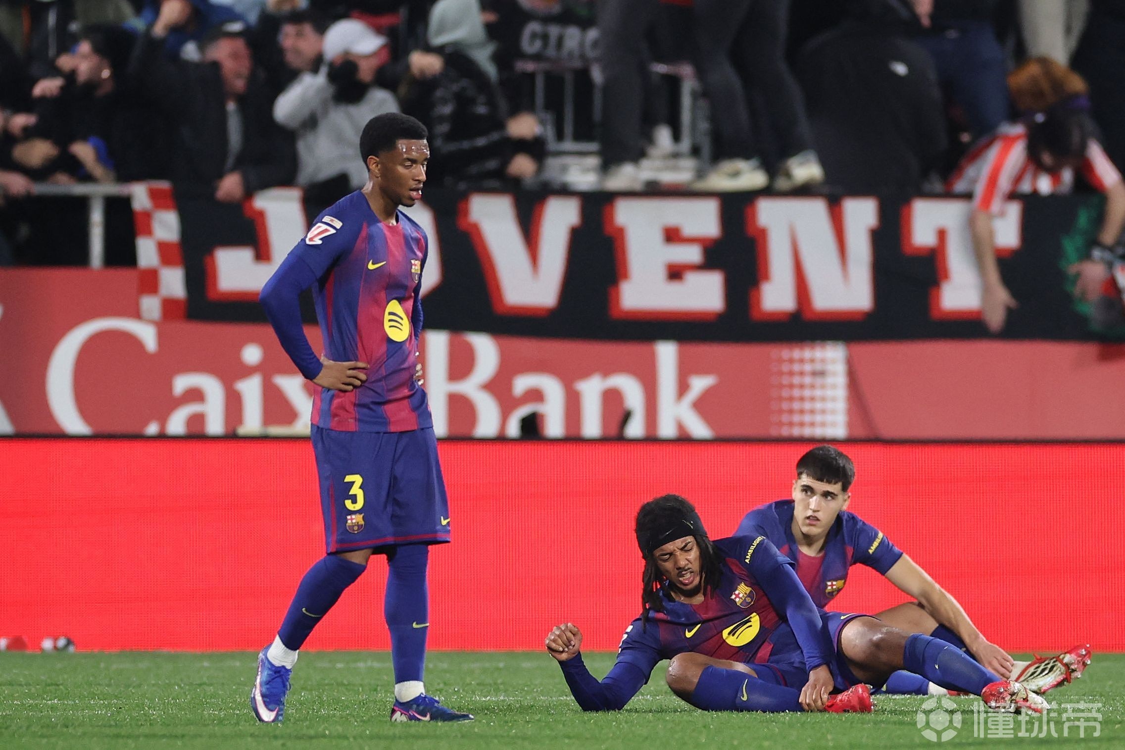 丢榜首！巴萨遭赫罗纳逆转绝杀，落后皇马2分；暂居西甲第2