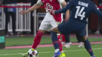 第29分钟，上场就进球，杜埃禁区左路抽射远角破门，巴黎1-2摩纳哥