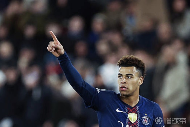 杜埃：替补登场？教练有他自己的安排和选择，我完全认可