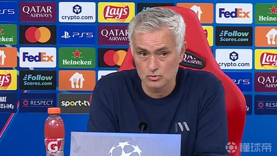 穆帅：我问了维尼修斯，这么精彩的进球为什么要那样庆祝？