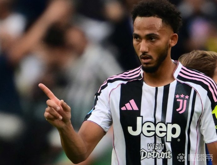 劳埃德-凯利因失误遭遇种族歧视侮辱，尤文官方发文力挺球员