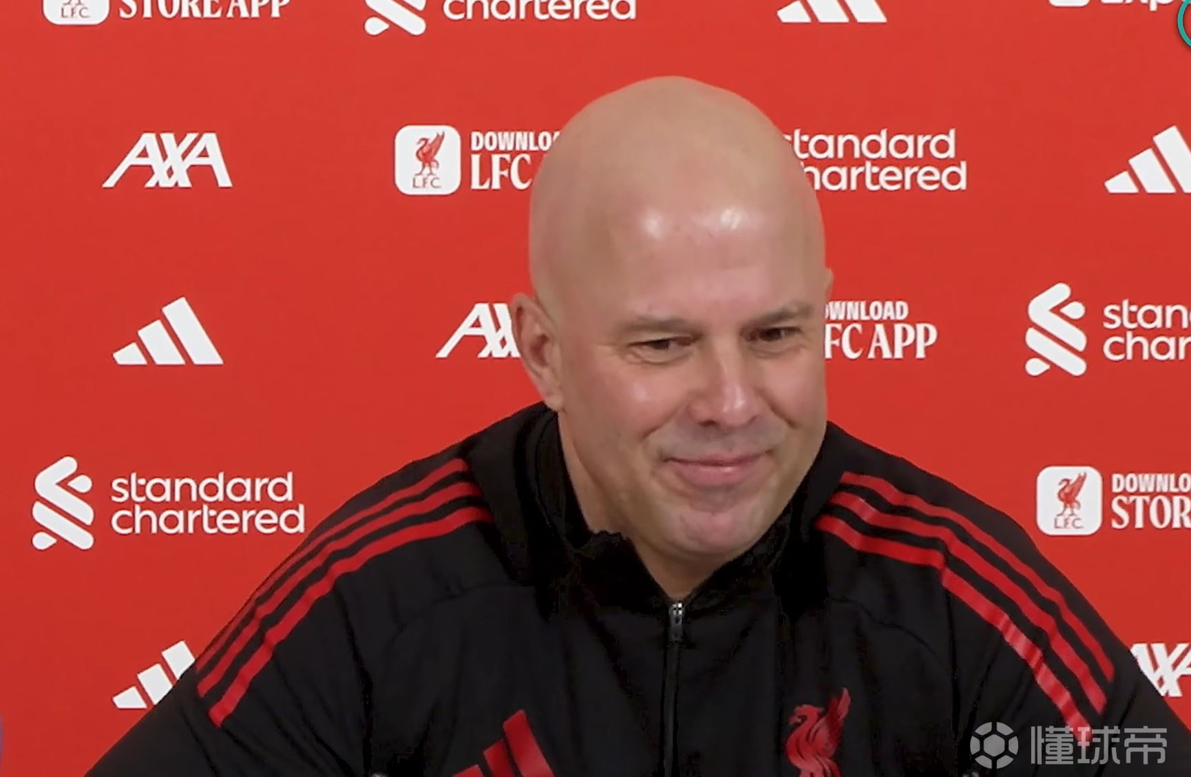 斯洛特谈维尼修斯事件：在反种族主义方面做再多努力也不为过