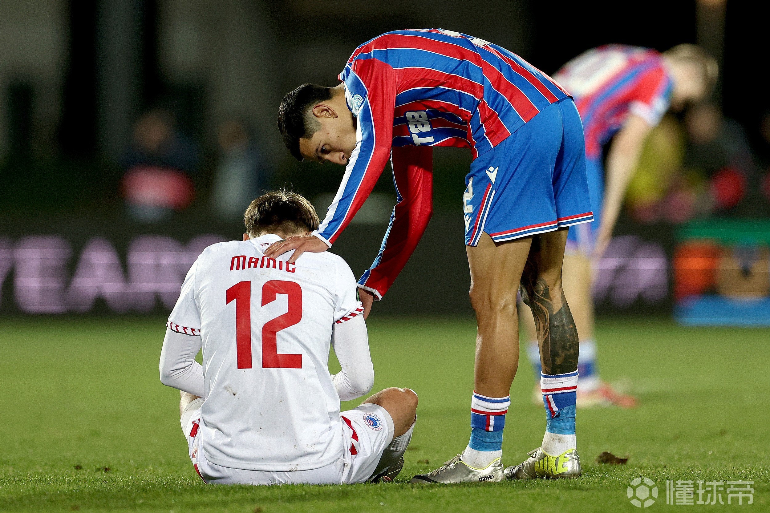 早报：这俩队一定要有一支晋级吗