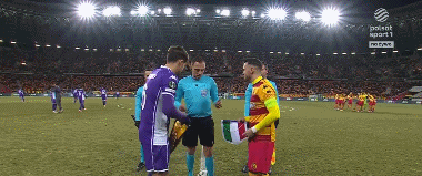 半场战报：雅盖隆0-0佛罗伦萨，福尔蒂尼失误险送大礼